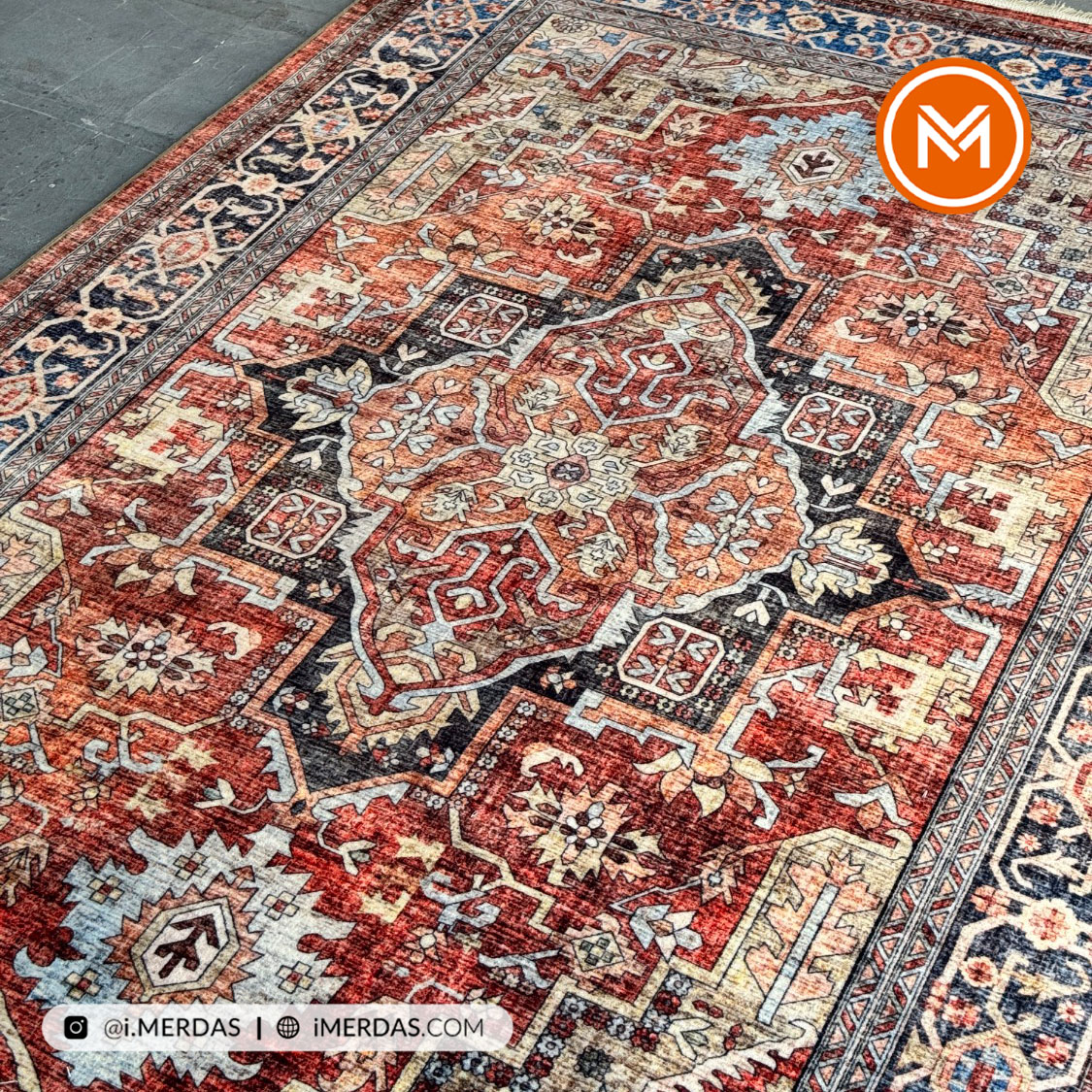 فرش کهنه نما کد 23924 زمینه تمام رنگ